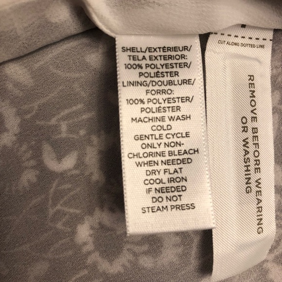 NWT LOFT Off The Shoulder Blouse. Size MP. - Picture 5 of 5